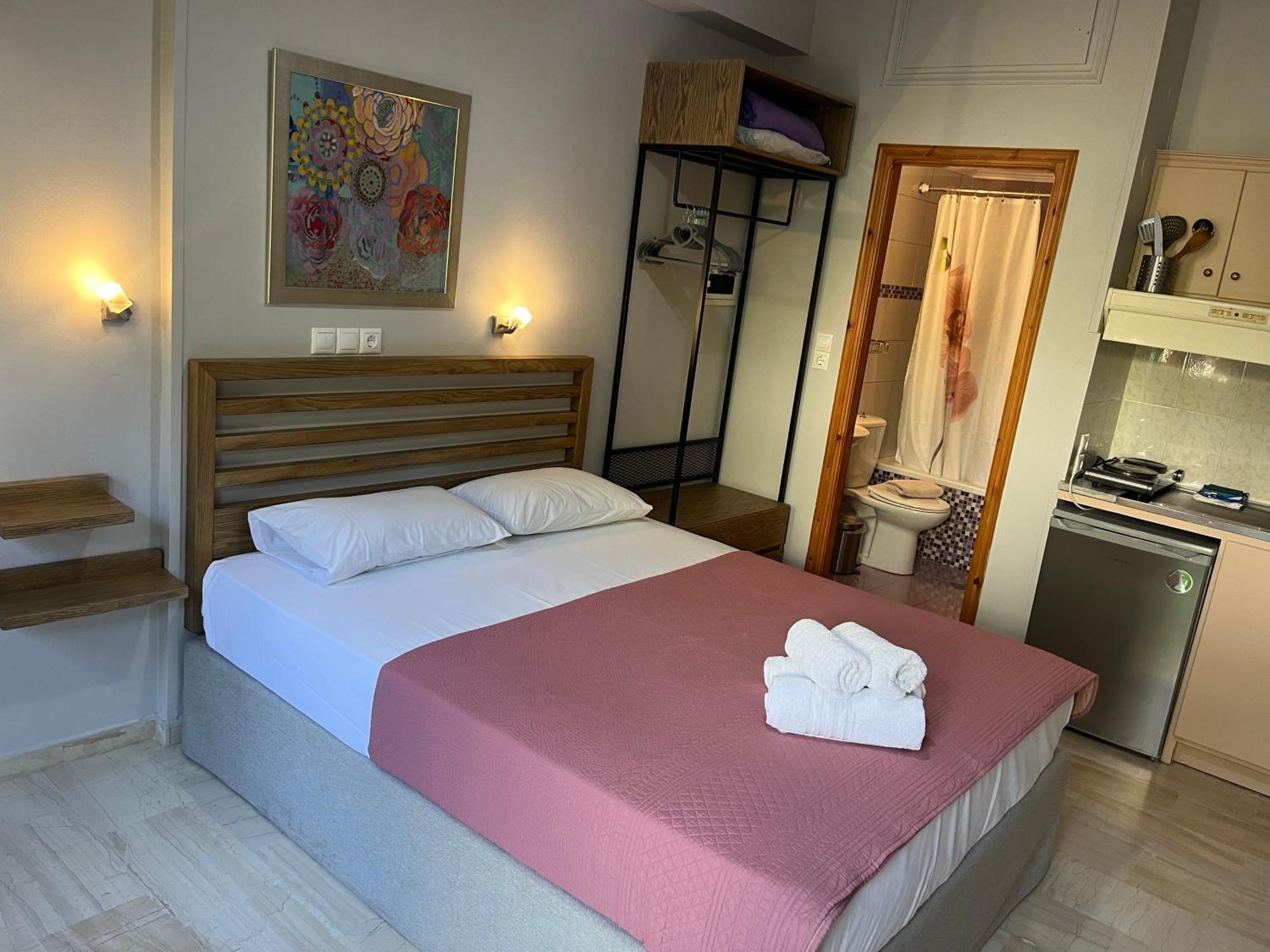 George Studios Vasiliki  Bilik gambar